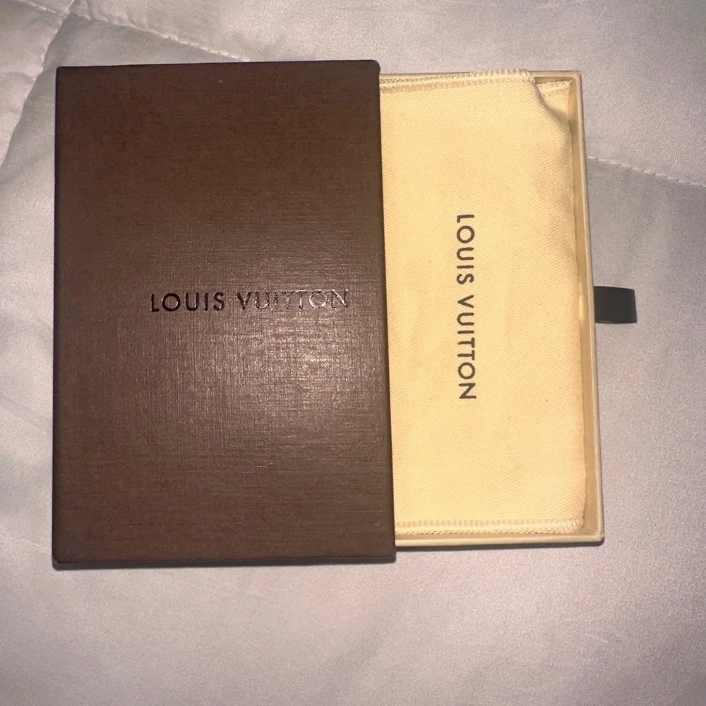Louis Vuitton Key Pouch‎ Damier Azur White/Blue - Picture 13 of 13